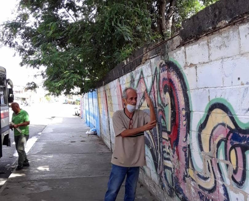 ¡Estudiantes en peligro! Paredes perimetrales de dos escuelas en La Isabelica amenazan con desplomarse