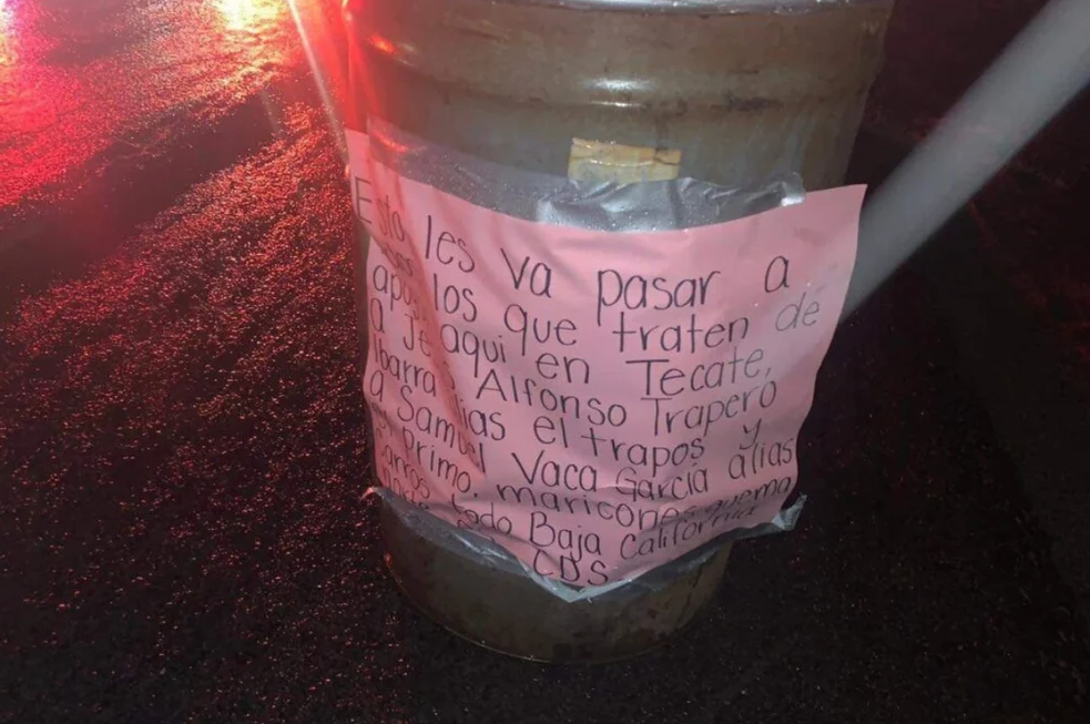 “Esto les va a pasar”: el sangriento contenido de un recipiente abandonado por el Cártel de Sinaloa