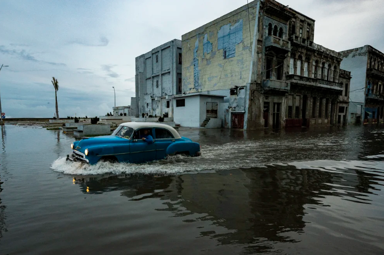 Cuba mendiga ayuda de EEUU tras devastador impacto del huracán Ian