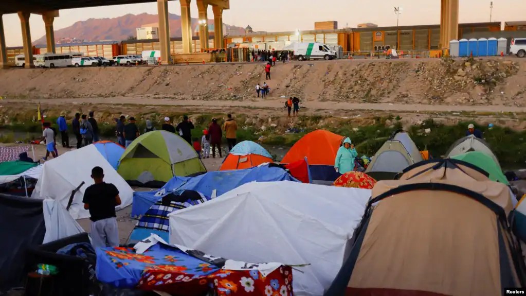 Autoridades fronterizas de EEUU analizan incidente con migrantes venezolanos en El Paso (Videos)