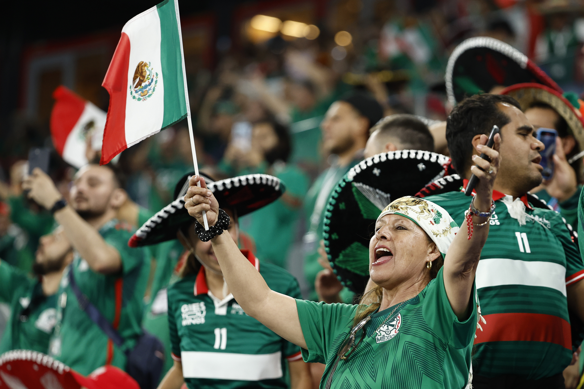 Fifa abre expediente a México por los cánticos de sus aficionados en Qatar 2022