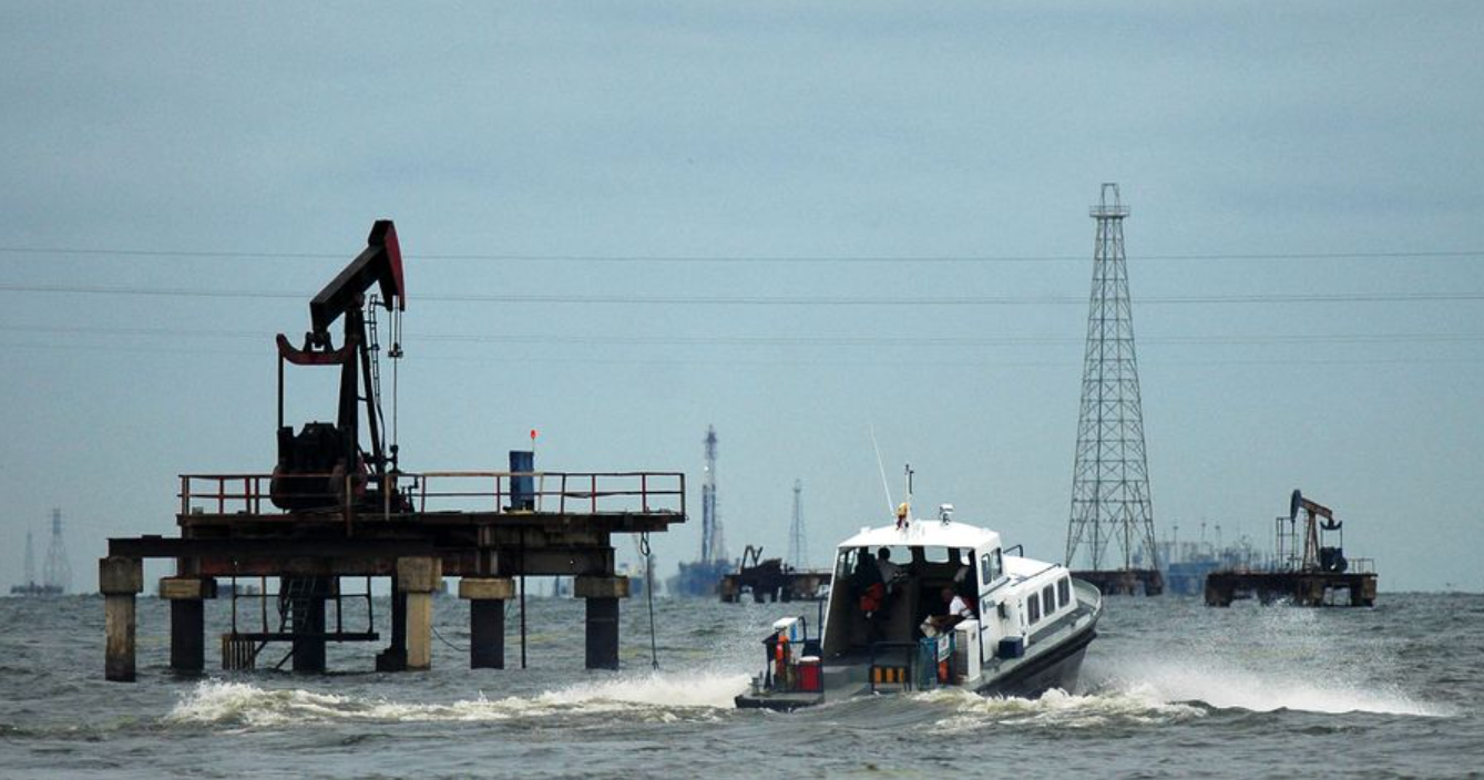 Piratas robaron cinco lanchas en el Lago de Maracaibo y secuestraron a un pescador