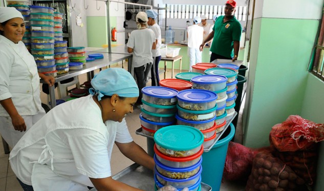 Eliminacion del Programa de Alimentación Escolar afectará a más de 200 mil niños en planteles públicos de Nueva Esparta