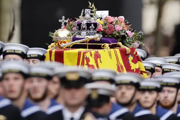 Las muertes de personas célebres que enlutaron el 2022