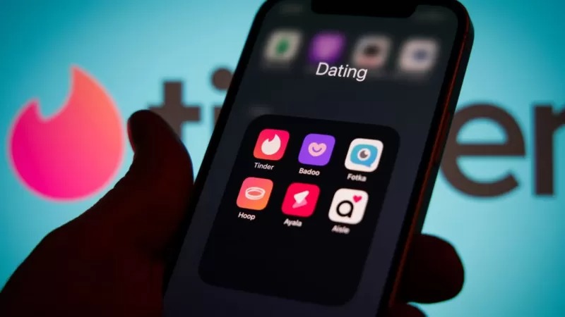 Secuestrados en la primera cita: los delincuentes que usan Tinder para atraer a hombres y extorsionarlos