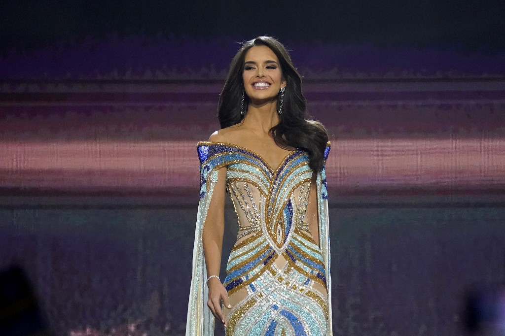 Amanda Dudamel Newman, primera finalista tras acariciar la corona del Miss Universo