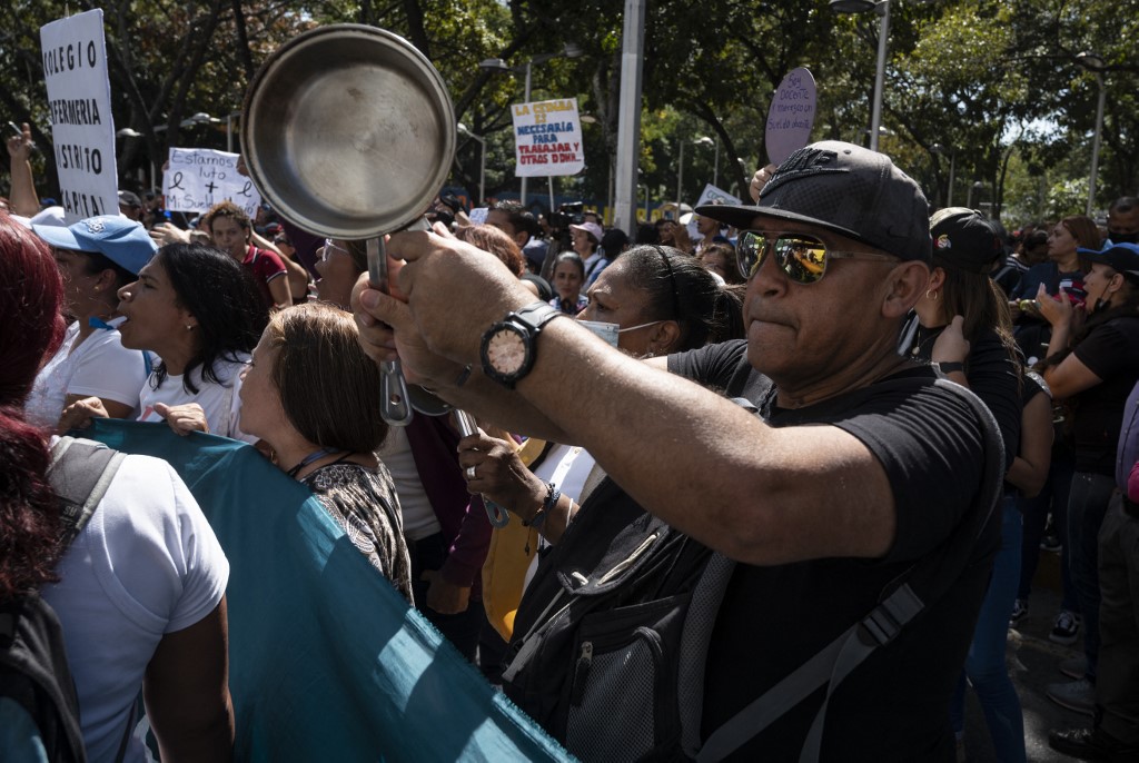 Protestas en Venezuela amenazan con desinflar la burbuja de mejoras económicas