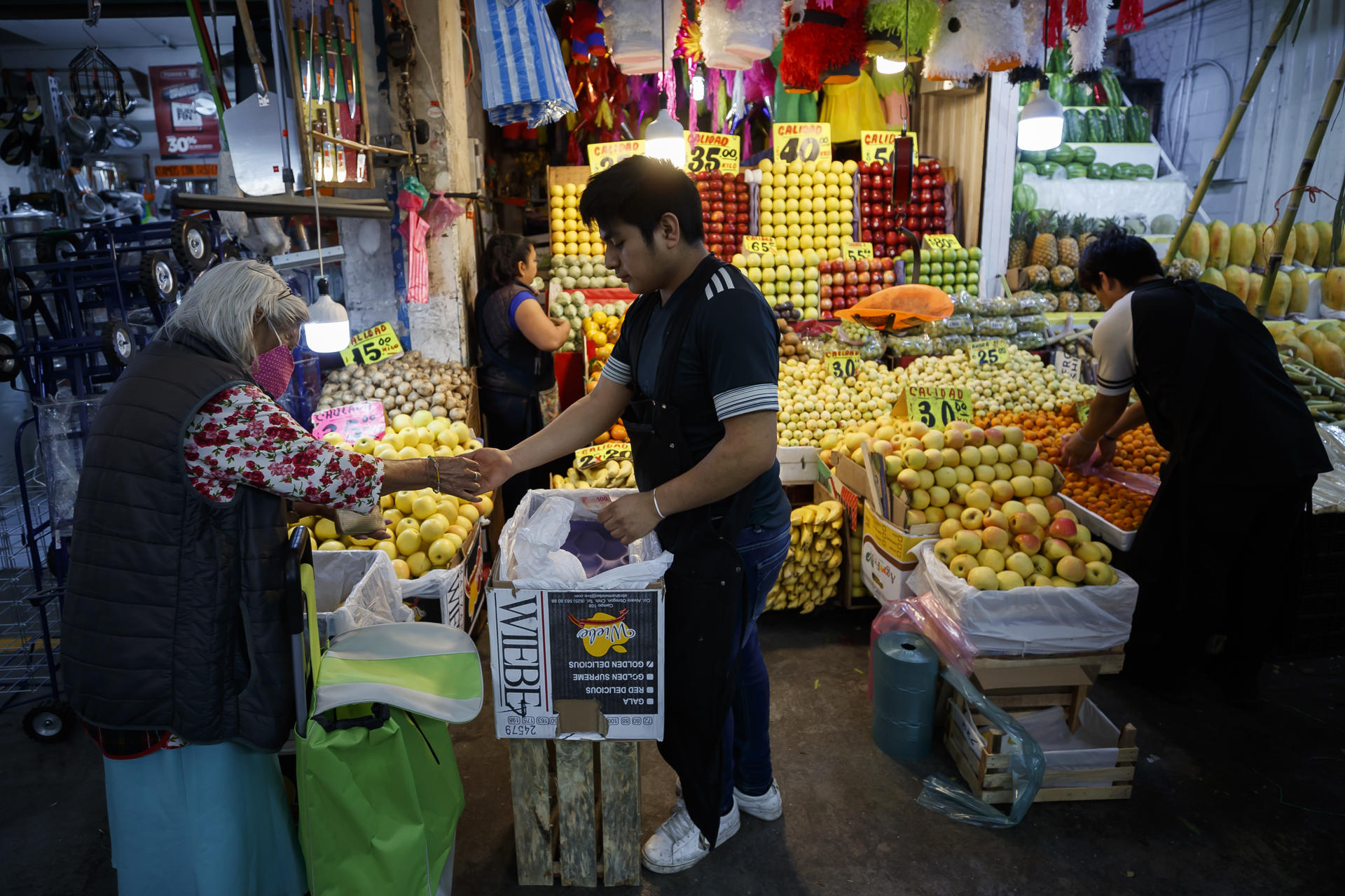 Venezuela ocupa el primer lugar de las naciones con la inflación más alta del mundo en 2022