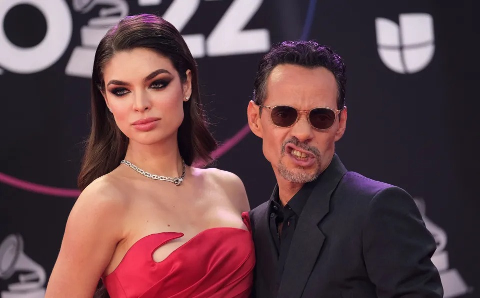 La razón por la que Marc Anthony lloró durante su boda con Nadia Ferreira