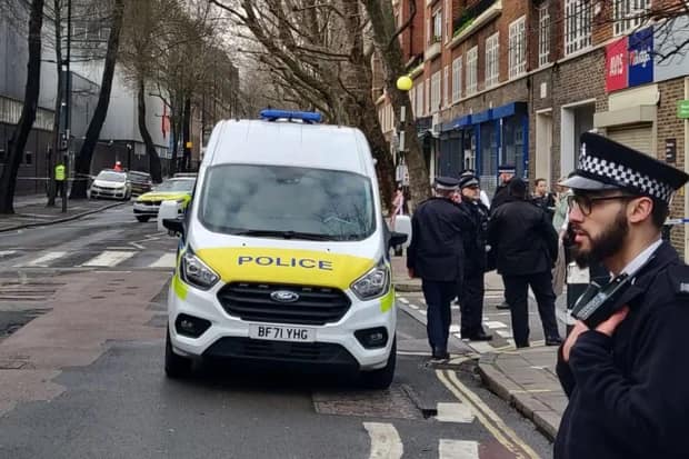 Tiroteo en un funeral dejó a tres mujeres y una niña heridas en Londres