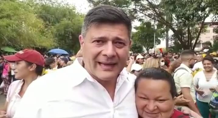 Freddy Superlano durante la protesta en Barinas: Cada docente merece un salario justo