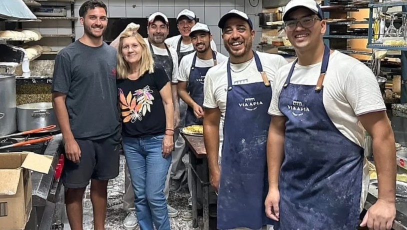 Increíble: La mamá de Messi fue a una pizzería, tenía un antojo y los trabajadores movieron cielo y tierra para lograrlo (Historia)