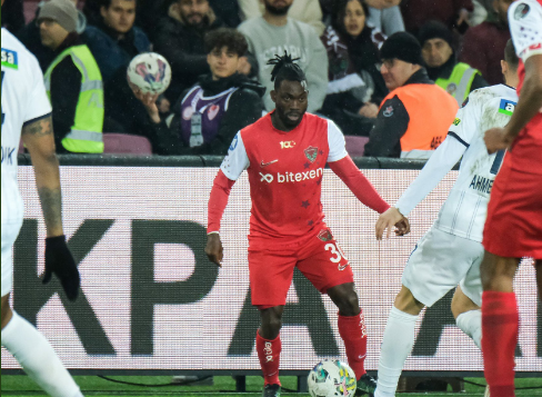 Hallaron con vida y entre los escombros del terremoto al futbolista Christian Atsu