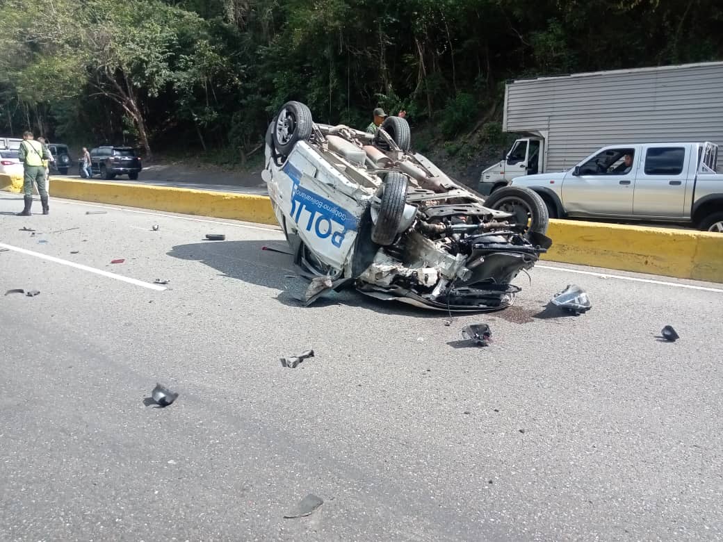 Accidente vial cobró la vida de un funcionario de PoliMiranda