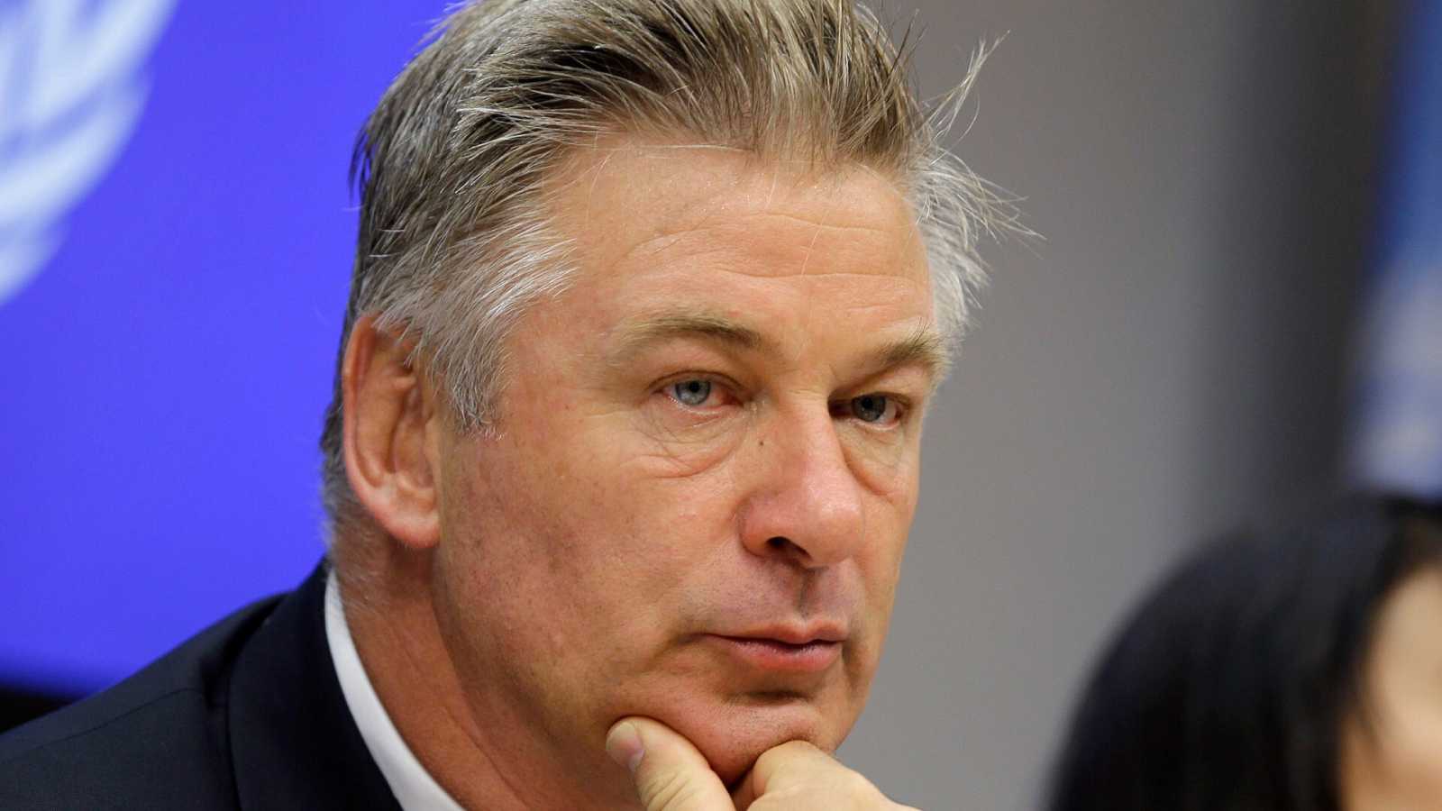 Alec Baldwin solicitó que se agilice el proceso legal por el homicidio involuntario de Halyna Hutchins