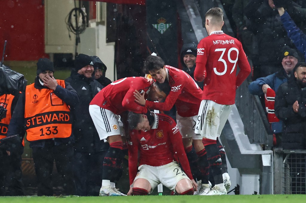 Manchester United se recuperó con una goleada al Betis en la Europa League