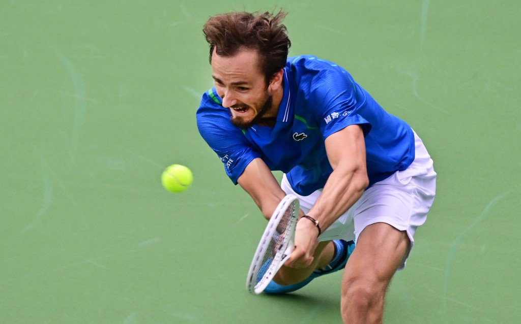 Medvedev remontó a Zverev para meterse en cuartos de final de Indian Wells