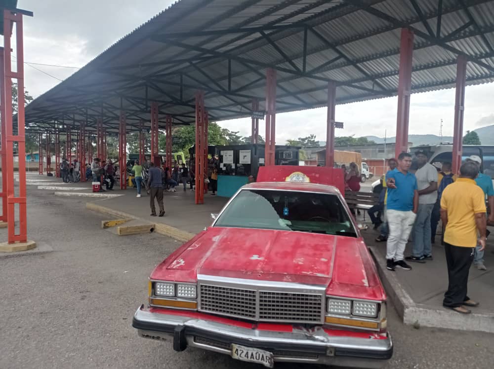 Hasta tres dólares necesitan residentes de Cariaco para llegar a Carúpano