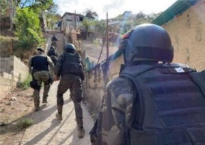 Venezuela Kills Gang Leader Whose Political Connections Were ‘Open Secret’