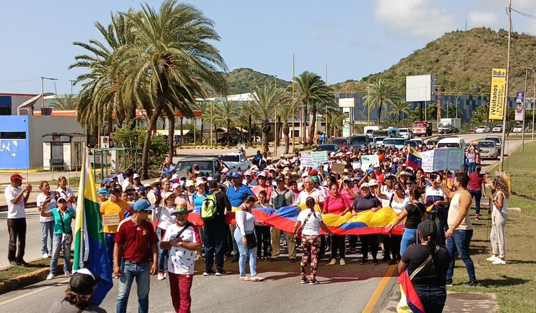 Amenazan con aplicarles la Lopnna: Fetraesparta rechaza presiones a docentes para que dejen de protestar