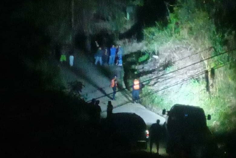 En una “boca de lobo” se convirtió la carretera principal de San José de Las Flores en Mérida