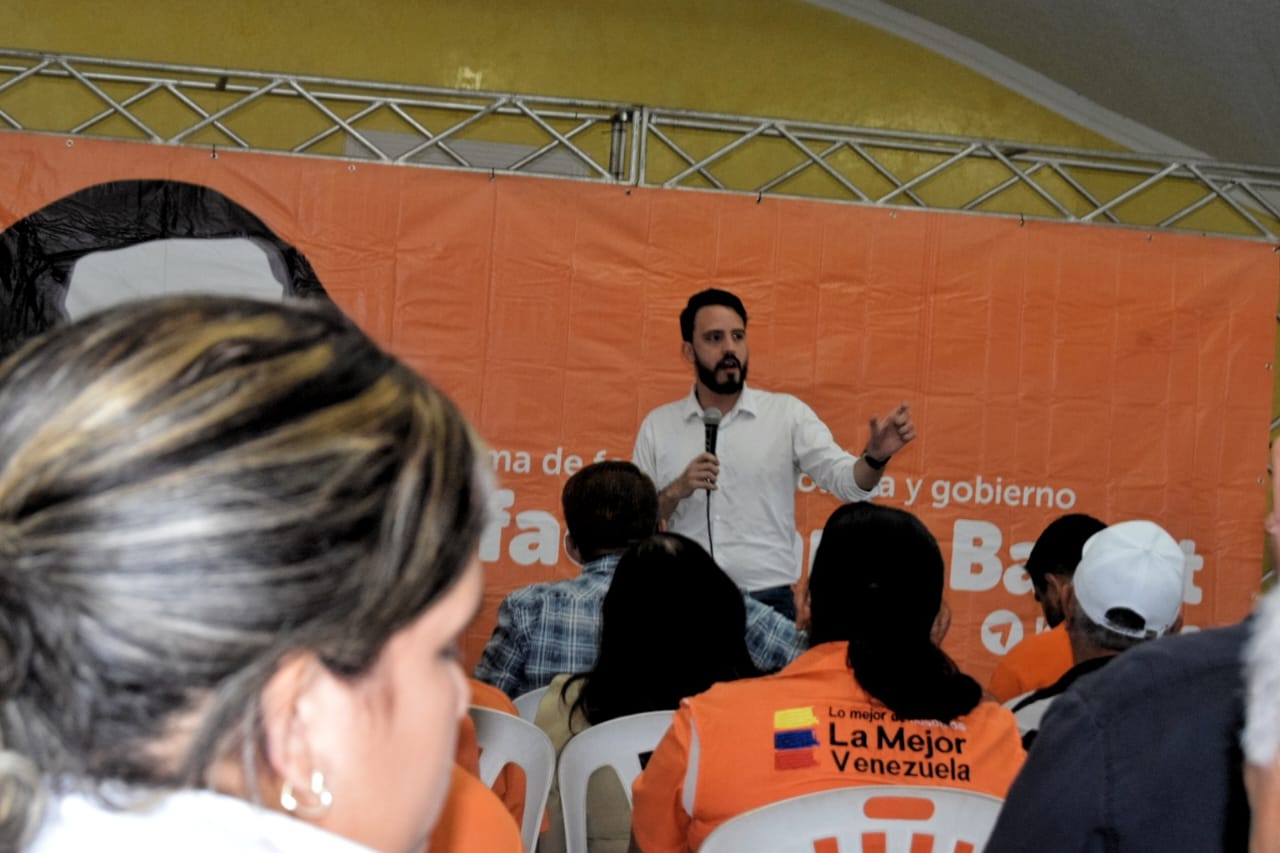 VP asume el compromiso con la descentralización y con las comunidades indígenas en Zulia