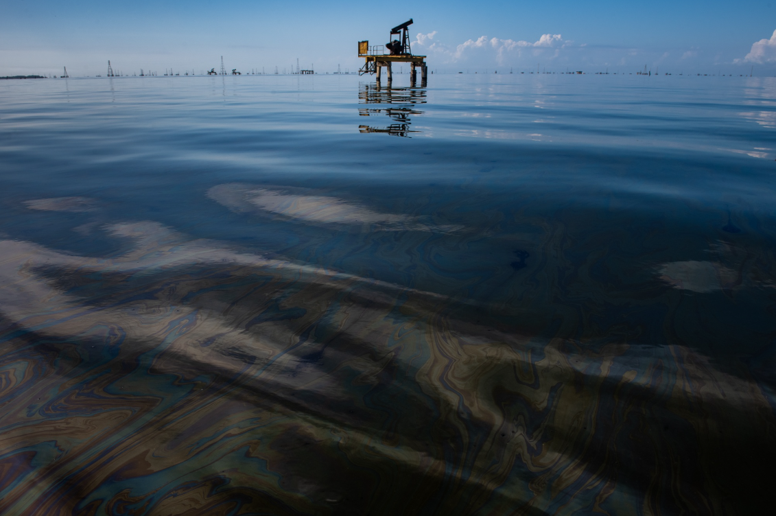 Ambientalistas alertaron sobre mancha kilométrica de petróleo en el Lago de Maracaibo