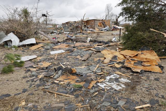 Al menos dos personas muertas por tornados en Oklahoma