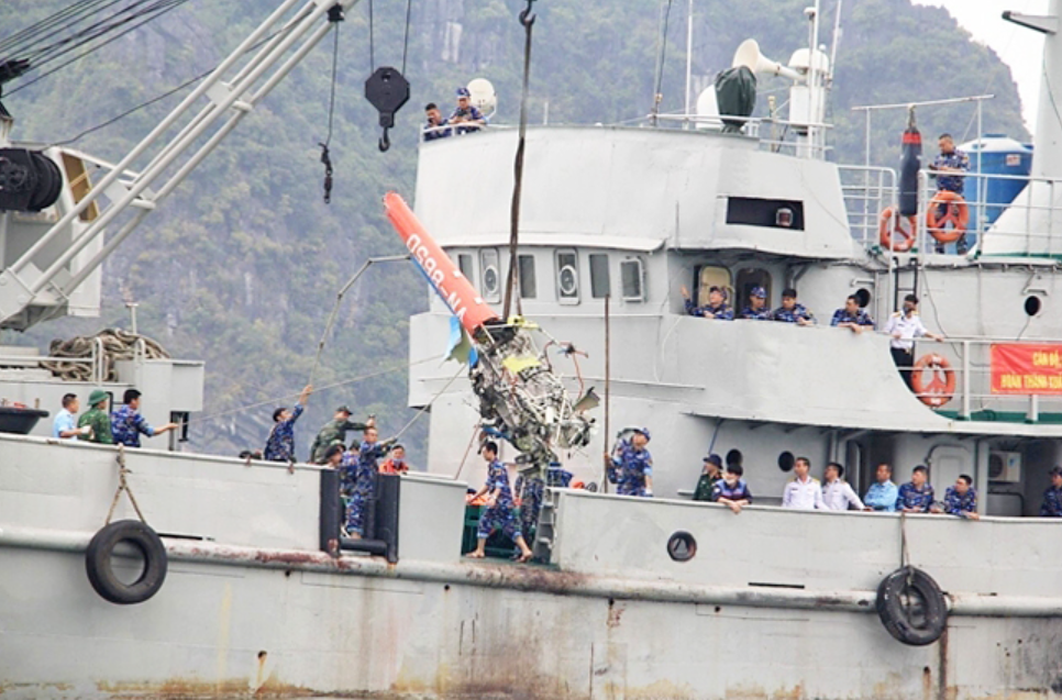 Al menos cuatro muertos y un desaparecido en un accidente de helicóptero en Vietnam