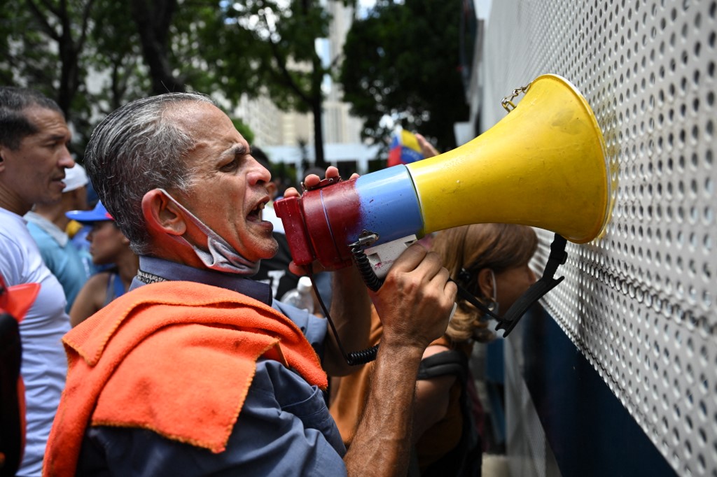 Esto cobrarán jubilados y pensionados tras modificación y firma de decretos laborales de Maduro