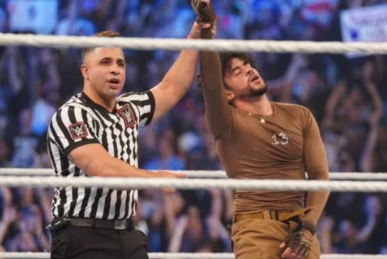 Bad Bunny compartió foto de las heridas que le dejó su lucha en WWE Backlash