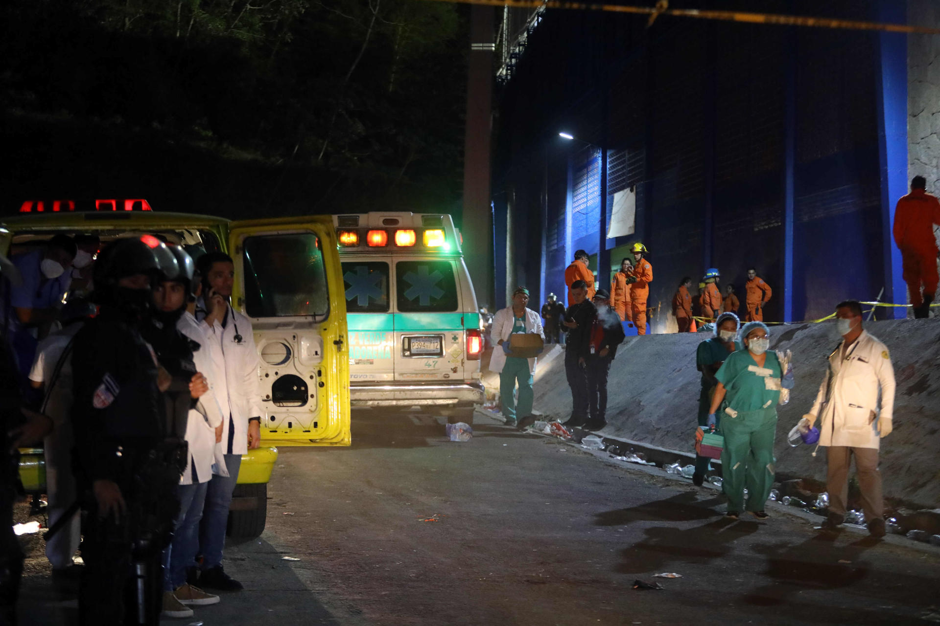 Instituto salvadoreño de deportes suspende patrocinio a Liga tras muerte de 12 aficionados