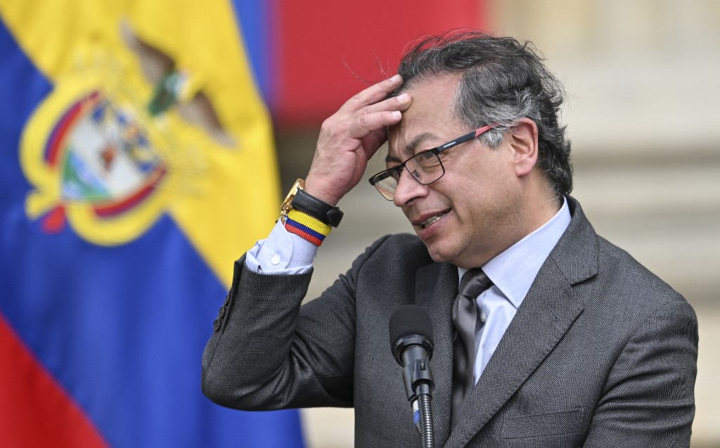 Gustavo Petro se pronuncia tras escándalo de dineros ilegales en su campaña (COMUNICADO)