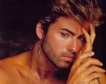 Drogas, una salida del closet forzada y la ironía de morir en Navidad: George Michael, el rey de los 90