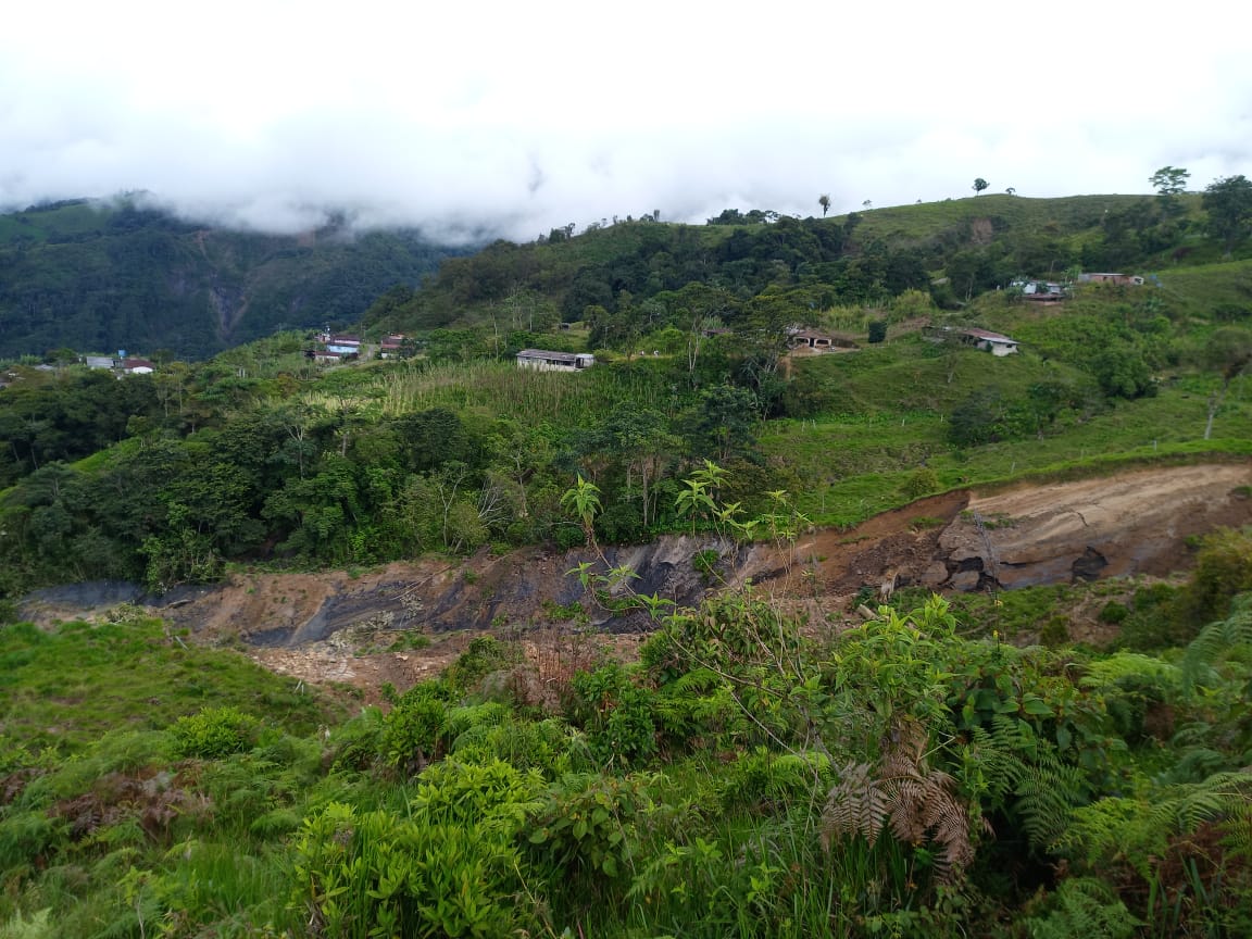 Vecinos de La Florida en Táchira solo pueden salir de la zona a pie… ¡o a caballo!