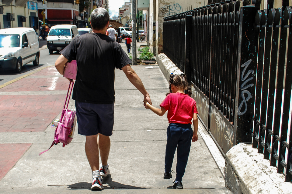 Padres al 100% marcan la diferencia en la crianza de la nuevas generaciones