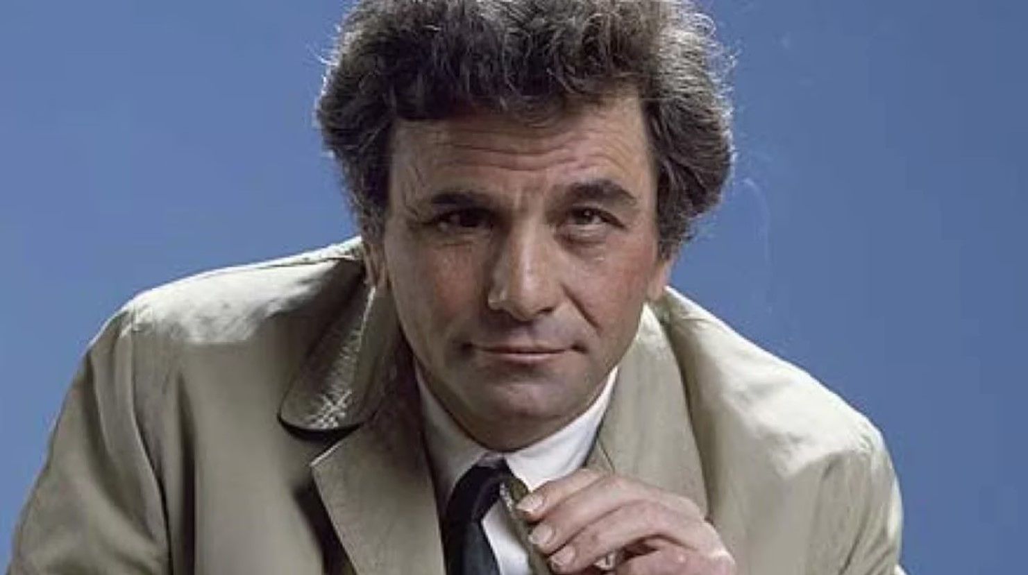 Peter Falk, el actor discriminado por tener un ojo de vidrio que creó al detective Columbo y terminó demente