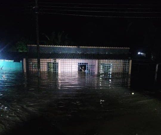 Reportan crecida súbita del río Nula que deja varias familias damnificadas en Apure (VIDEOS)