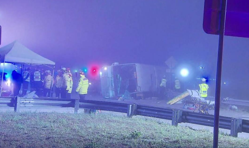 Trágico accidente de autobús provocó al menos 10 muertos en Australia