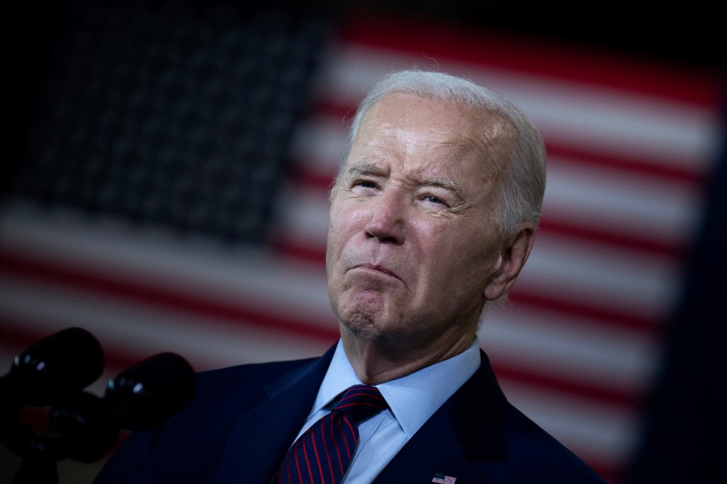 Súmenle otro: El nuevo lapsus mental de Biden al promover orden ejecutiva (VIDEO)