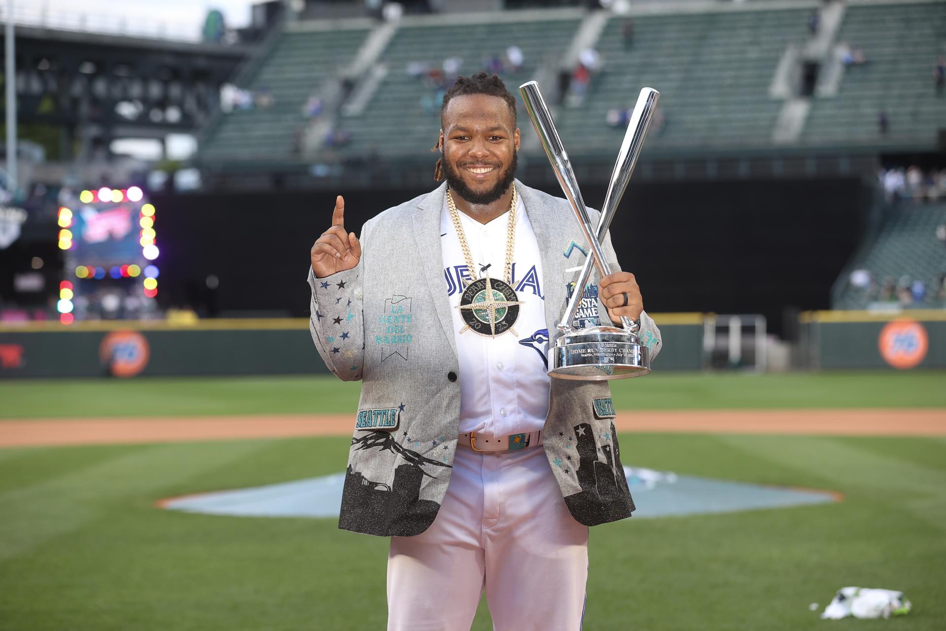 Dominicano Vladimir Guerrero Jr. emuló a su padre como campeón del Home Run Derby (VIDEO)