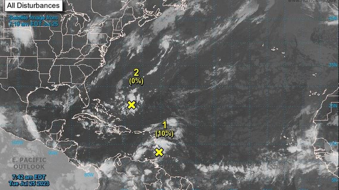 Onda tropical amenaza las costas del sureste de EEUU