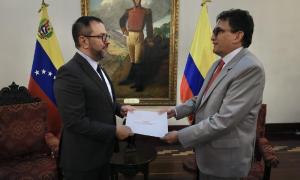 Nuevo embajador de Colombia en Venezuela entregó sus cartas credenciales en Caracas