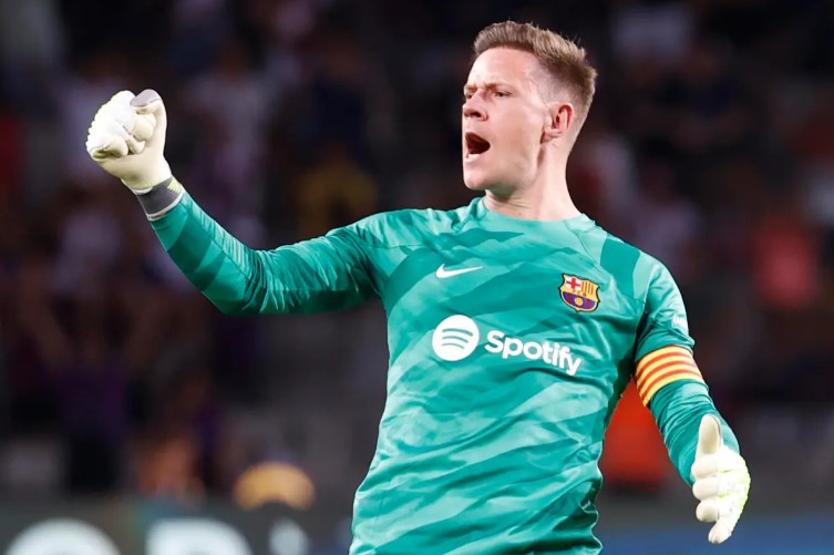 Marc-André Ter Stegen renueva con el Barcelona hasta 2028