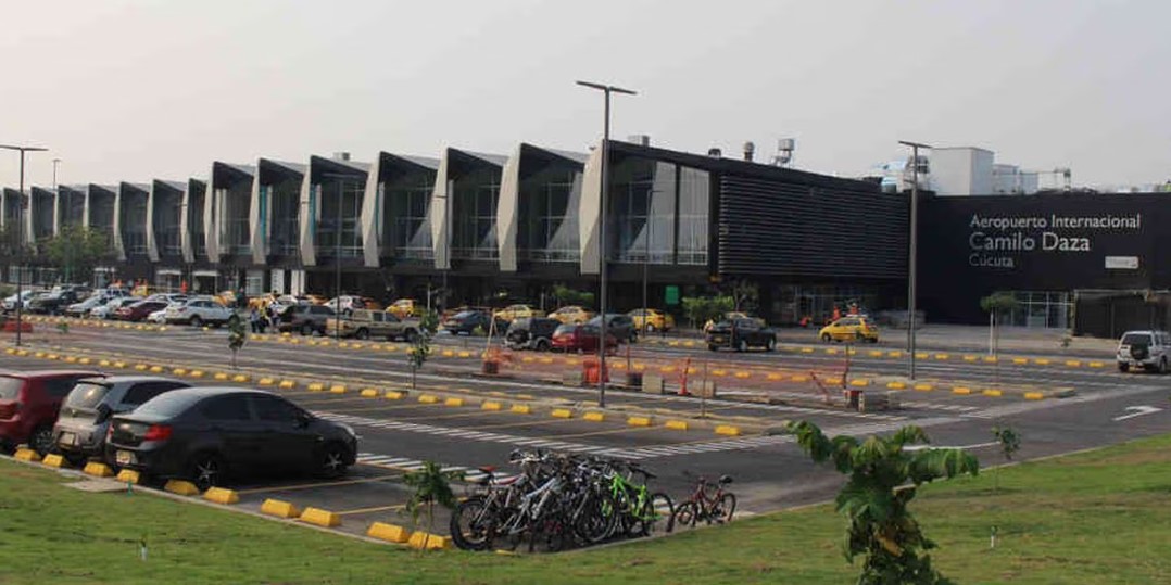 Se restablecen las operaciones en el aeropuerto de Cúcuta; esto deben hacer los viajeros tras el cierre por amenaza de explosivos