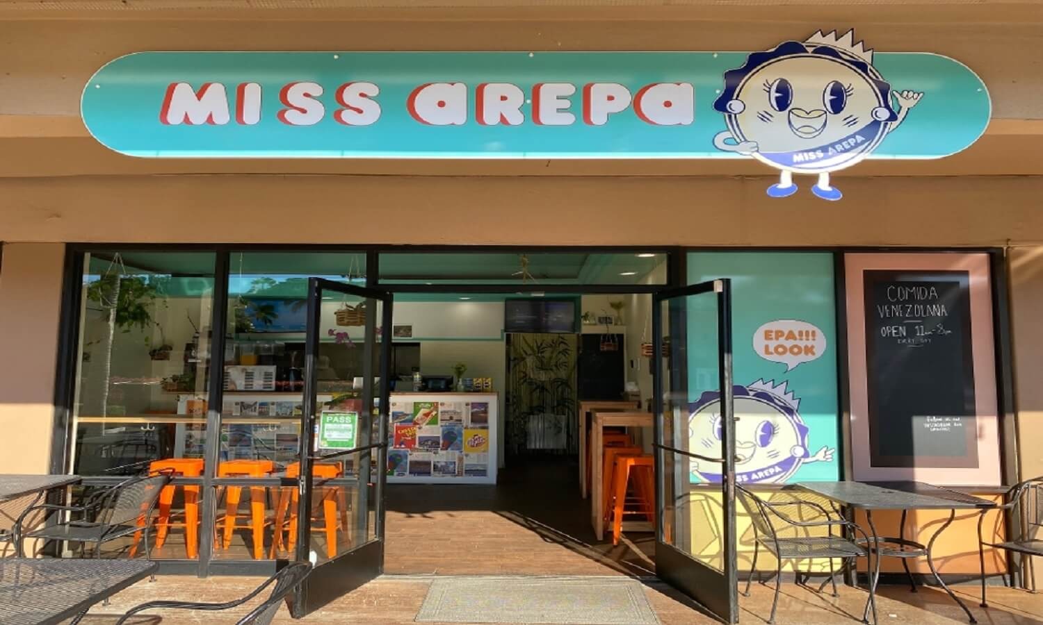 Sabor con sello venezolano: “Miss Arepa”, un faro de esperanza entre la devastación de Maui