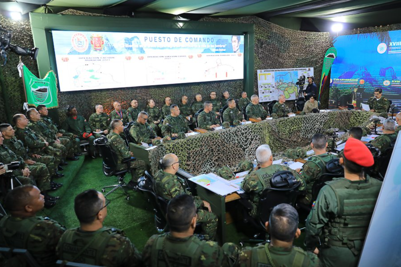 Ceofanb se lució con VIDEO pregrabado de unos ejercicios militares que solo impresionaron a Maduro