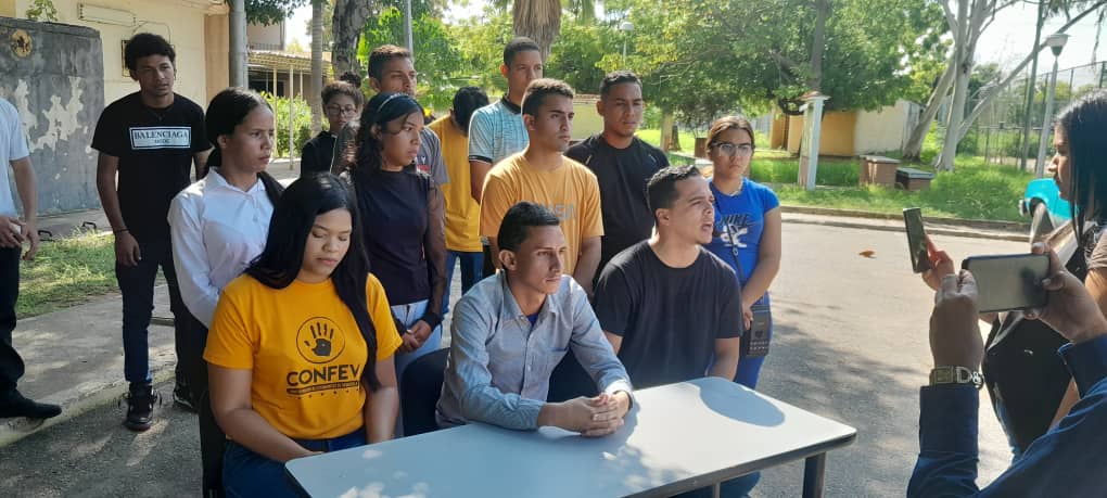 Estudiantes de LUZ exigen apertura de Registro Electoral en todos los municipios de la región