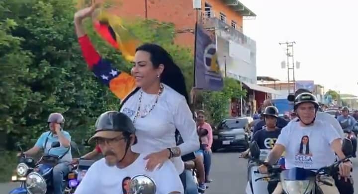 Delsa Solórzano: Hay una situación de facto en el país, Maduro no es presidente, pero está en Miraflores