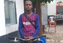 El joven que atravesó cuatro mil kilómetros en bicicleta por varios países en guerra para ingresar a la universidad